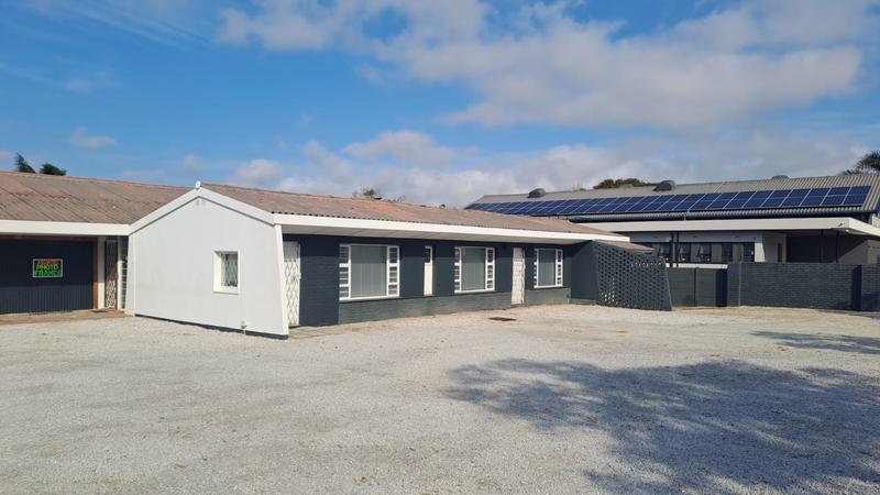 To Let commercial Property for Rent in Walmer Eastern Cape